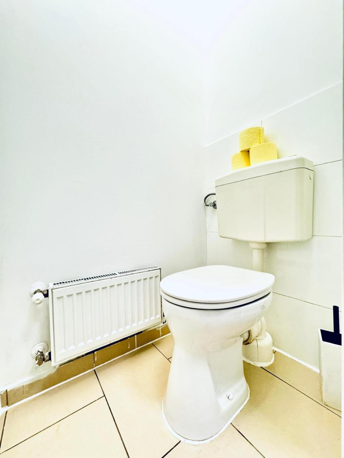 Lovely 2br For 5people, Only 17 Minute Walk To Schoenbrunn Vienna
